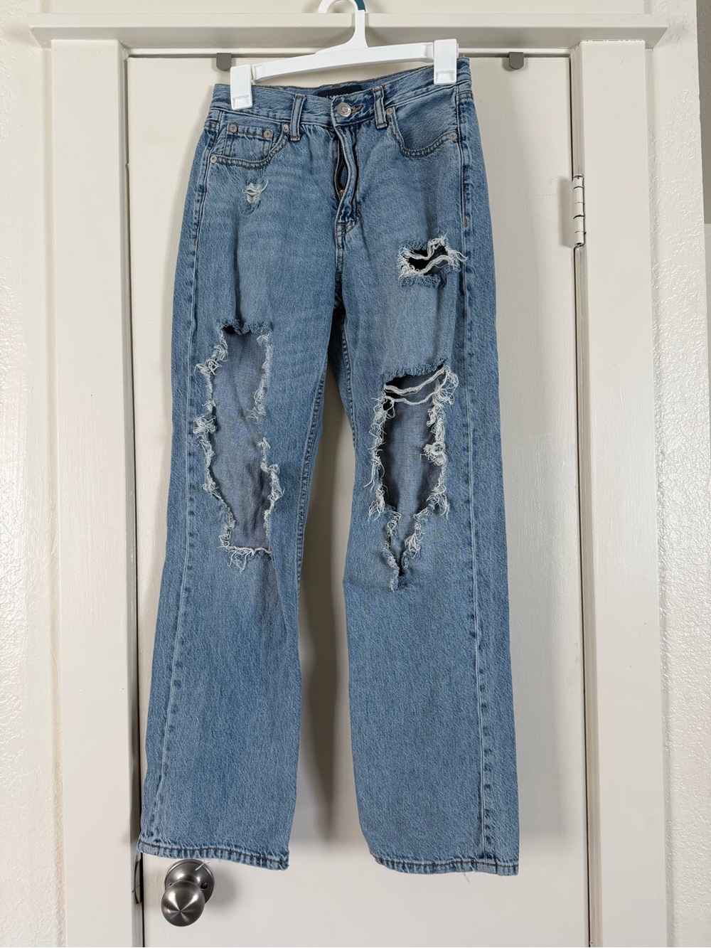 Aeropostale Light Blue Ripped Straight Leg Jeans